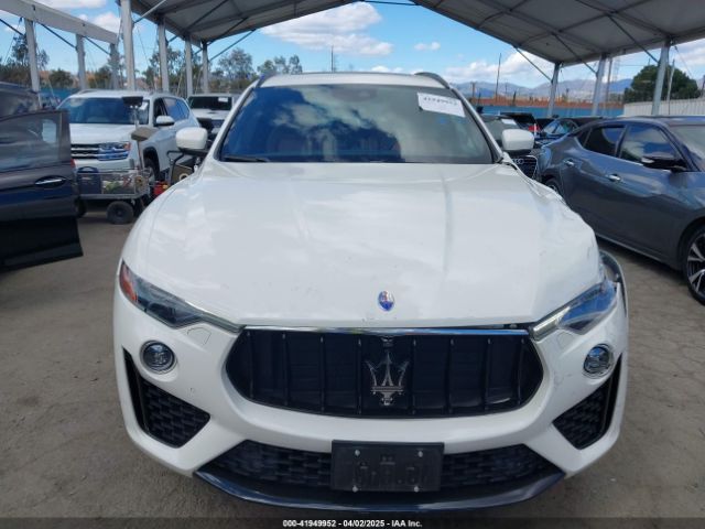 ZN661YUS1KX318915 Maserati Levante S Gransport