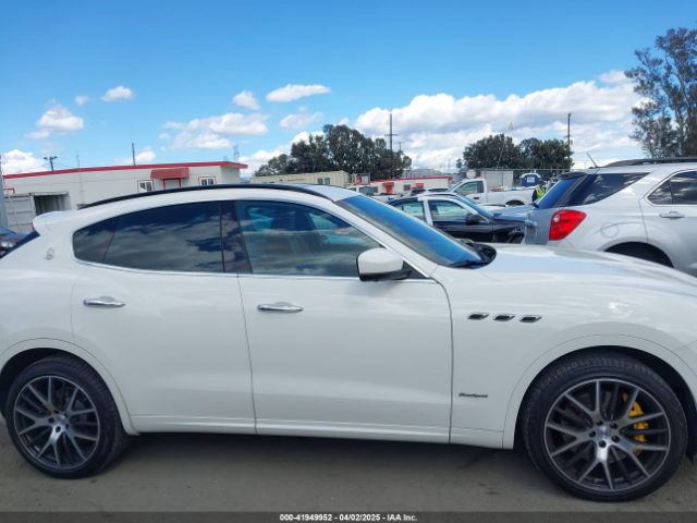ZN661YUS1KX318915 Maserati Levante S Gransport