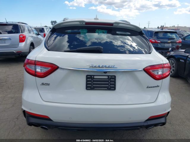 ZN661YUS1KX318915 Maserati Levante S Gransport