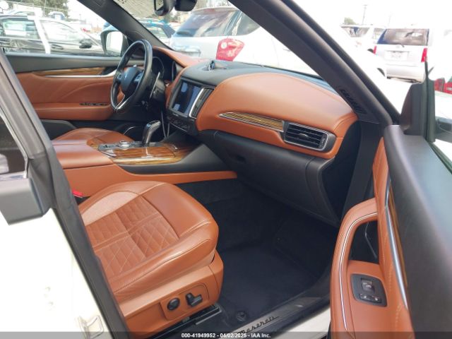 ZN661YUS1KX318915 Maserati Levante S Gransport