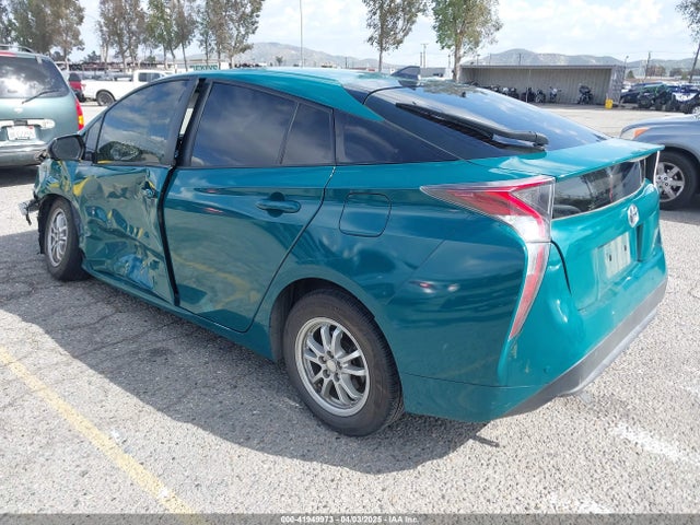 JTDKBRFU1J3586211 Toyota Prius Two