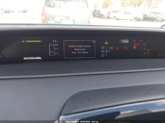 JTDKBRFU1J3586211 Toyota Prius Two