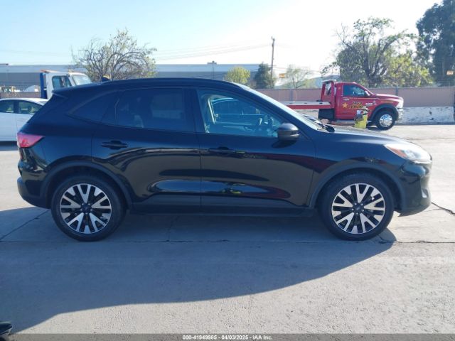 1FMCU0BZ3LUC35370 Ford Escape Se Sport Hybrid