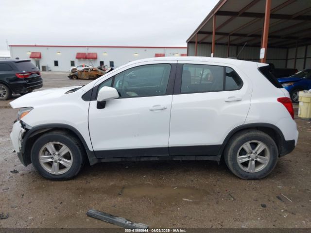 3GNCJKSB0KL388834 Chevrolet TRAX LS
