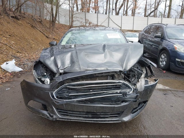 3FA6P0H73GR103615 Ford FUSION SE