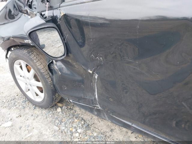 JTDKDTB32F1576858 Toyota Prius C Three
