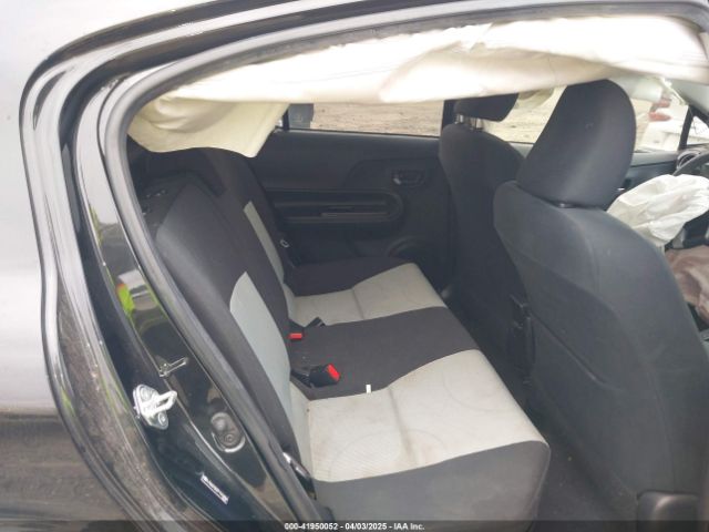 JTDKDTB32F1576858 Toyota Prius C Three
