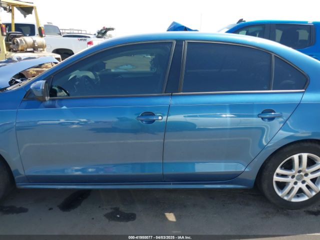 3VW2B7AJ5JM251952 Volkswagen Jetta 1.4t S