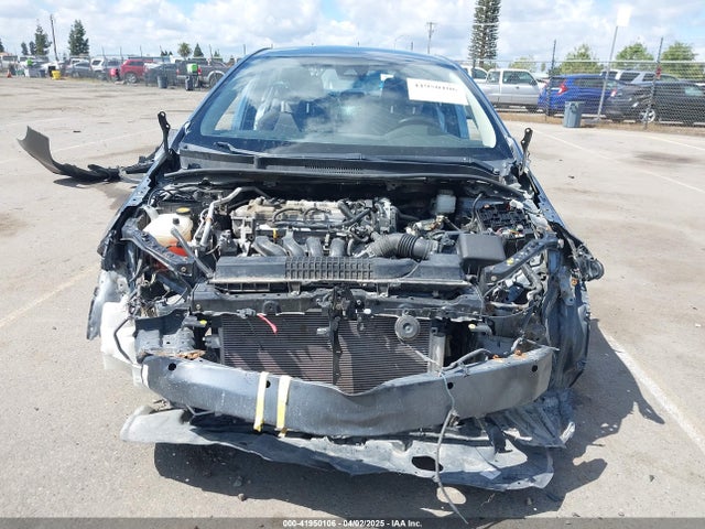 JTDEPRAE9LJ059093 Toyota COROLLA LE
