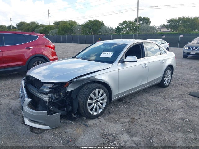 2010 AUDI A4 WAUEFBFL4AN063332 Photo 1