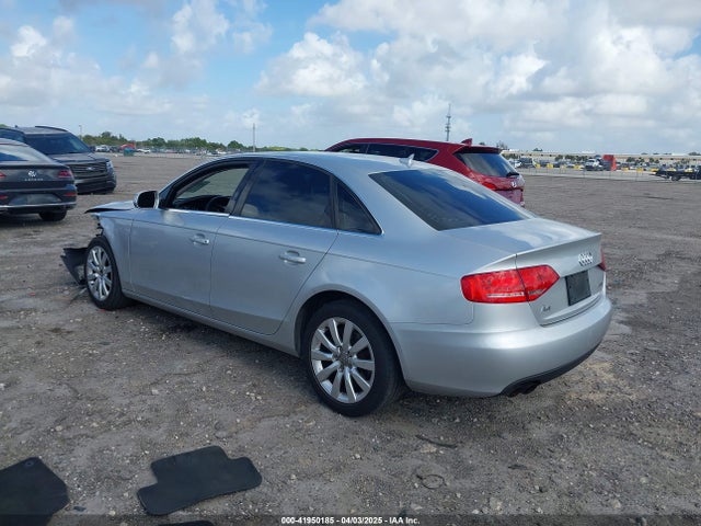2010 AUDI A4 WAUEFBFL4AN063332 Photo 2