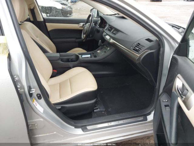 JTHKD5BH2G2259227 Lexus CT 200H