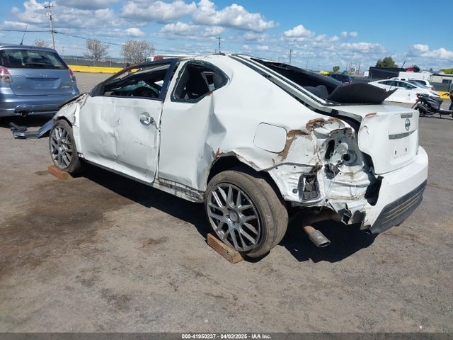 Scion 2ar-fe 2015 JTKJF5C70FJ011813 Image 3