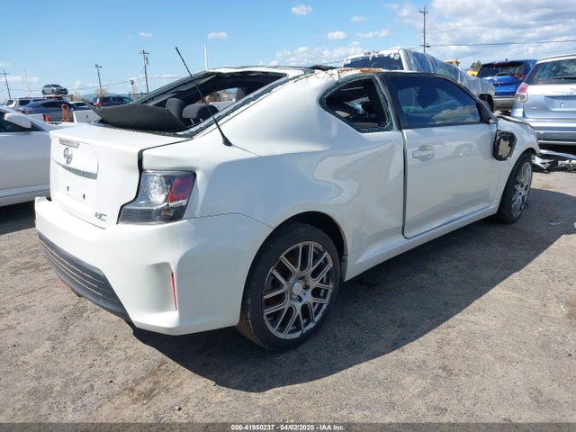 Scion 2ar-fe 2015 JTKJF5C70FJ011813 Image 4