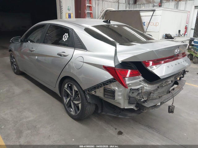 5NPLN4AG1NH057917 Hyundai ELANTRA SEL