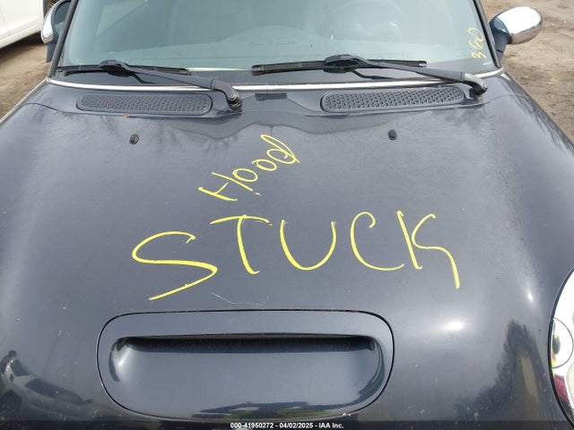 2006 MINI COOPER S WMWRH33536TL93425 Photo 9