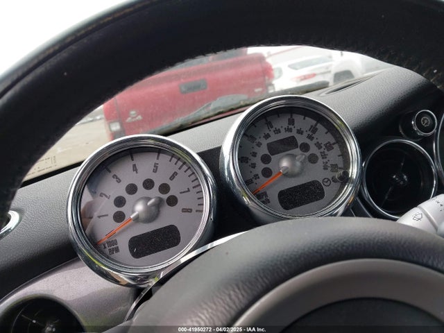 2006 MINI COOPER S WMWRH33536TL93425 Photo 6