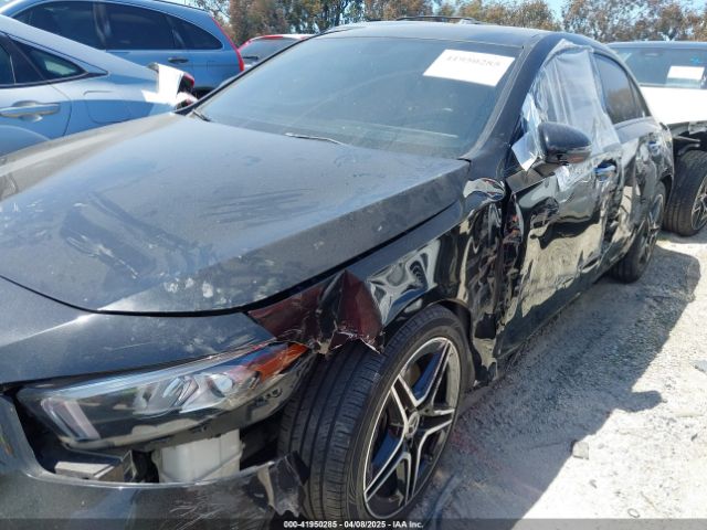 W1K3G4EB3NJ371168 Mercedes-Benz A 220