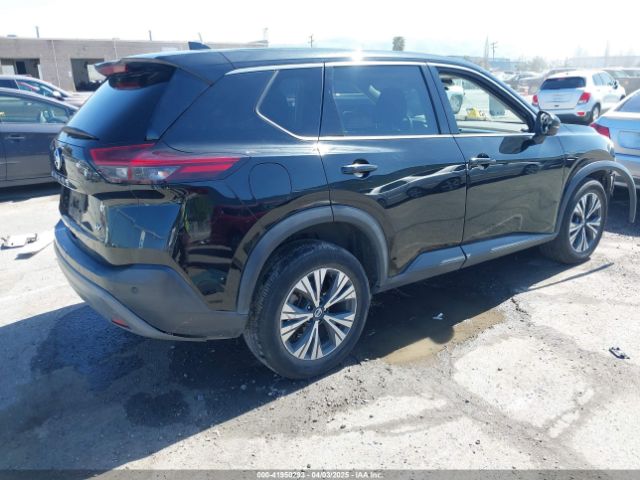 5N1AT3BA8MC766531 Nissan Rogue Sv Fwd