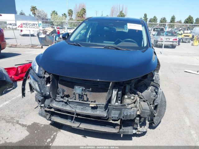 5N1AT3BA8MC766531 Nissan Rogue Sv Fwd