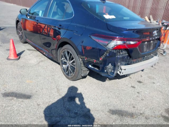 4T1T11AK2NU678485 Toyota CAMRY SE