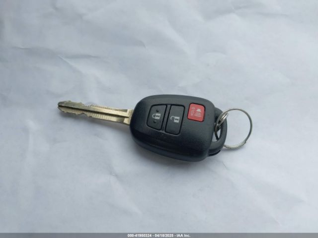 2T3RFREV7FW251651 Toyota Rav4 Xle