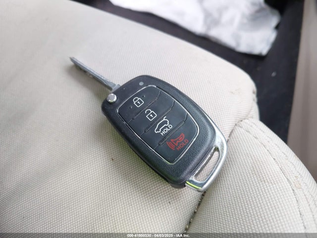 5NPE24AF4GH277693 Hyundai SONATA SE
