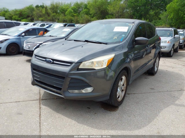 1FMCU0G7XGUB75472 Ford ESCAPE SE