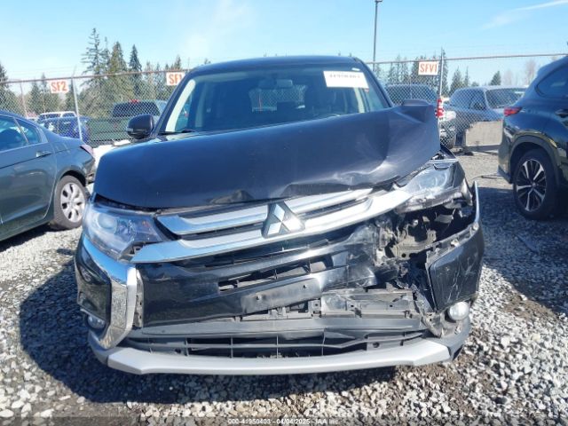 JA4AD3A30JZ040881 Mitsubishi Outlander Se