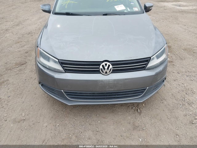 3VWD17AJ2EM311218 Volkswagen Jetta 1.8t Se