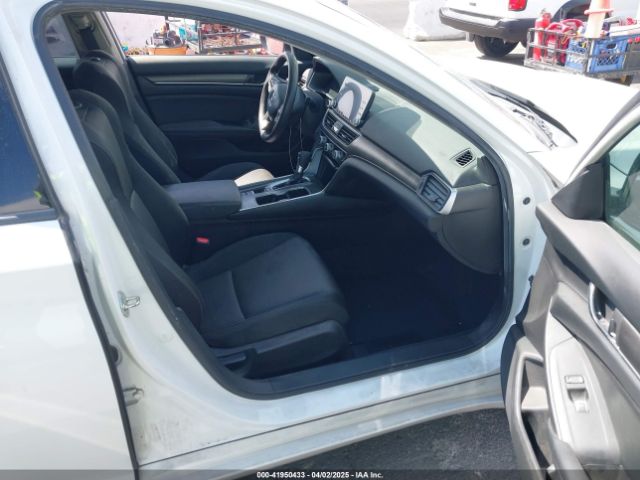 1HGCV1F15KA046250 Honda ACCORD LX