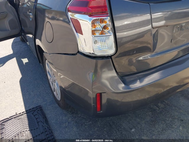 JTDZN3EU2FJ031520 Toyota Prius V Two