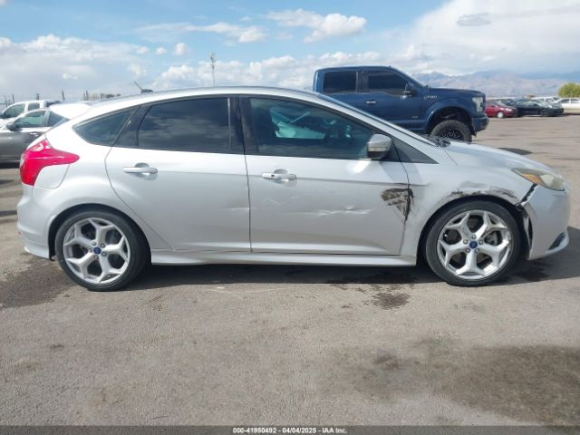 1FADP3L94EL422471 Ford FOCUS ST