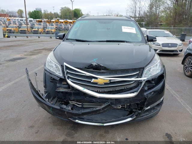 1GNKVHKD0HJ102663 Chevrolet Traverse 2lt