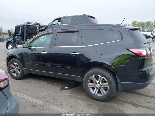 1GNKVHKD0HJ102663 Chevrolet Traverse 2lt
