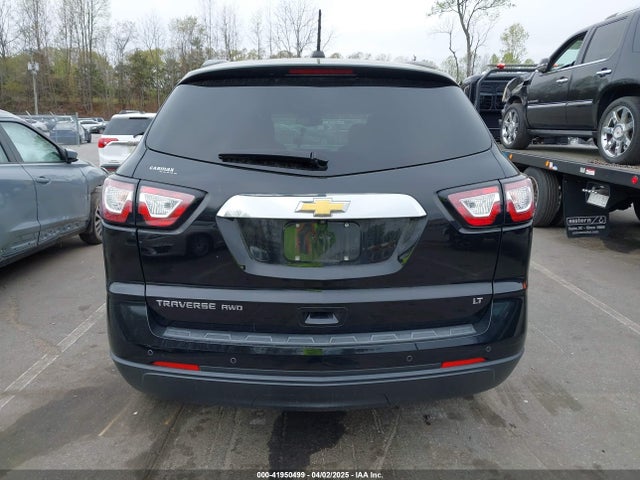 1GNKVHKD0HJ102663 Chevrolet Traverse 2lt