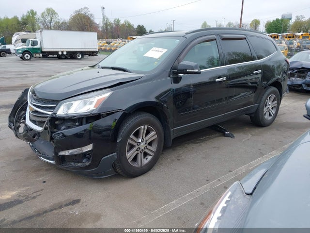 1GNKVHKD0HJ102663 Chevrolet Traverse 2lt