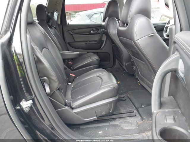 1GNKVHKD0HJ102663 Chevrolet Traverse 2lt