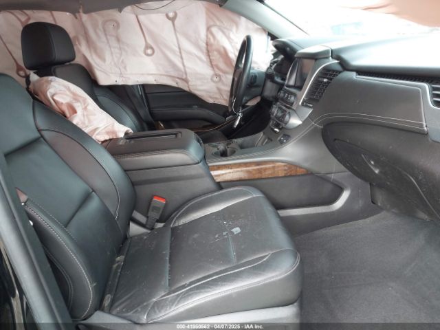 1GNSKBKC8KR340220 Chevrolet Tahoe Lt