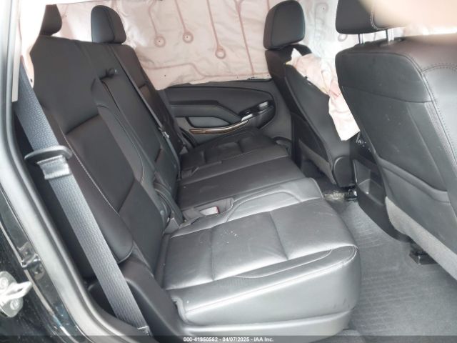 1GNSKBKC8KR340220 Chevrolet Tahoe Lt