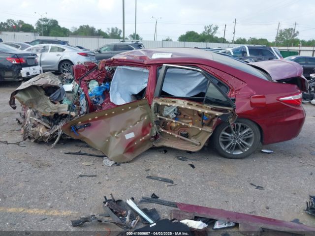 4T1BF1FK2HU779939 Toyota CAMRY SE
