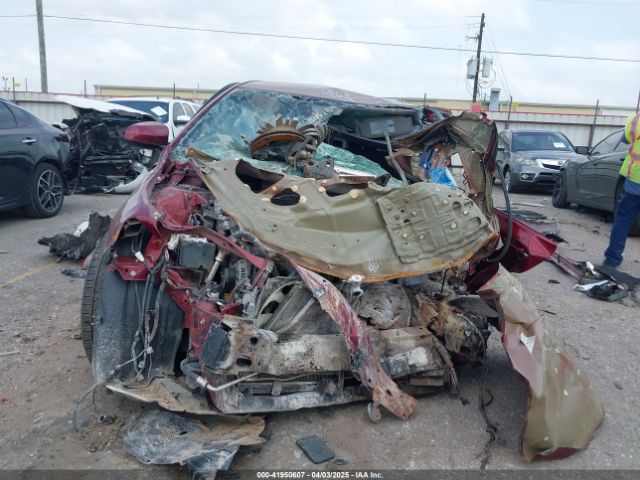 4T1BF1FK2HU779939 Toyota CAMRY SE