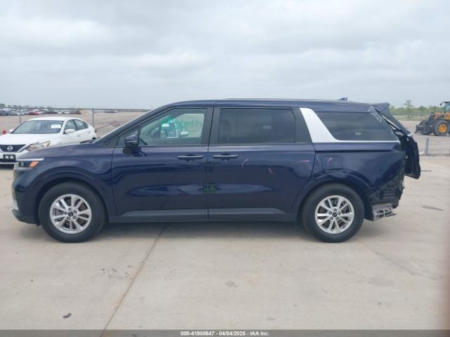 KNDNB4H38P6224145 KIA Carnival Mpv Lx Seat Package