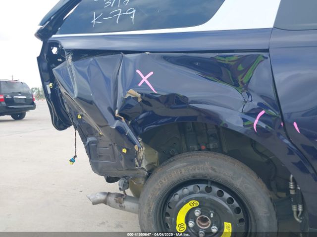 KNDNB4H38P6224145 KIA Carnival Mpv Lx Seat Package
