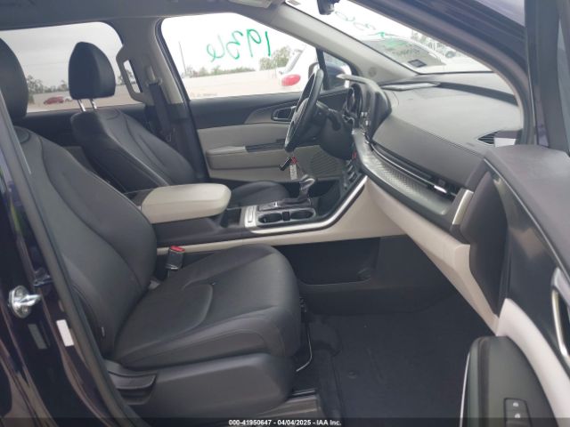 KNDNB4H38P6224145 KIA Carnival Mpv Lx Seat Package