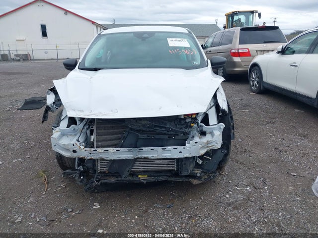 1FMCU0G61NUA66970 Ford ESCAPE SE