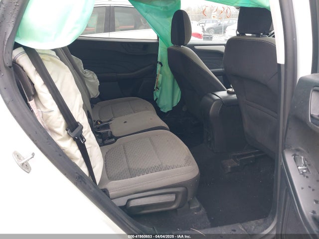 1FMCU0G61NUA66970 Ford ESCAPE SE
