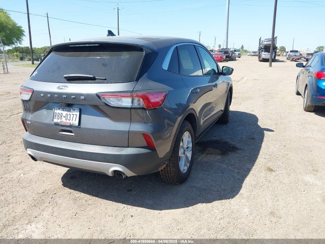1FMCU0G69MUB27450 Ford ESCAPE SE