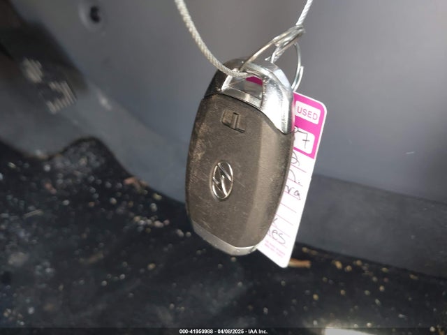 KMHLM4AG4NU308921 Hyundai ELANTRA SEL