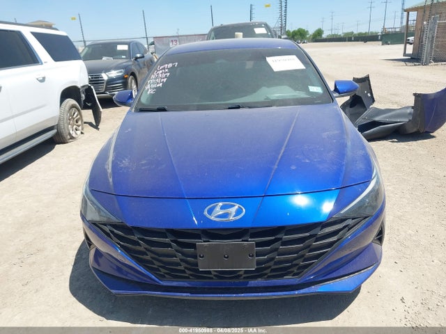 KMHLM4AG4NU308921 Hyundai ELANTRA SEL